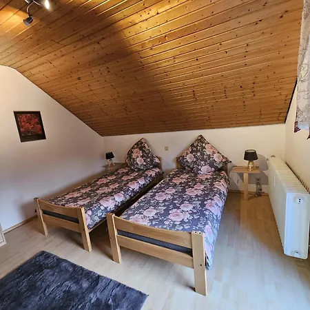 Apartment Schoen Und Bequem Althengstett